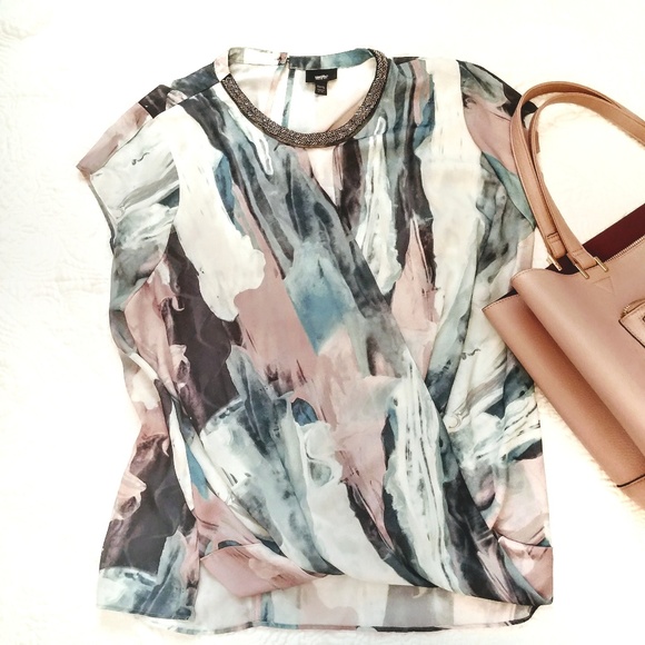 Mossimo Supply Co. Tops - 🌠Mossimo pink/blue print crossover front top